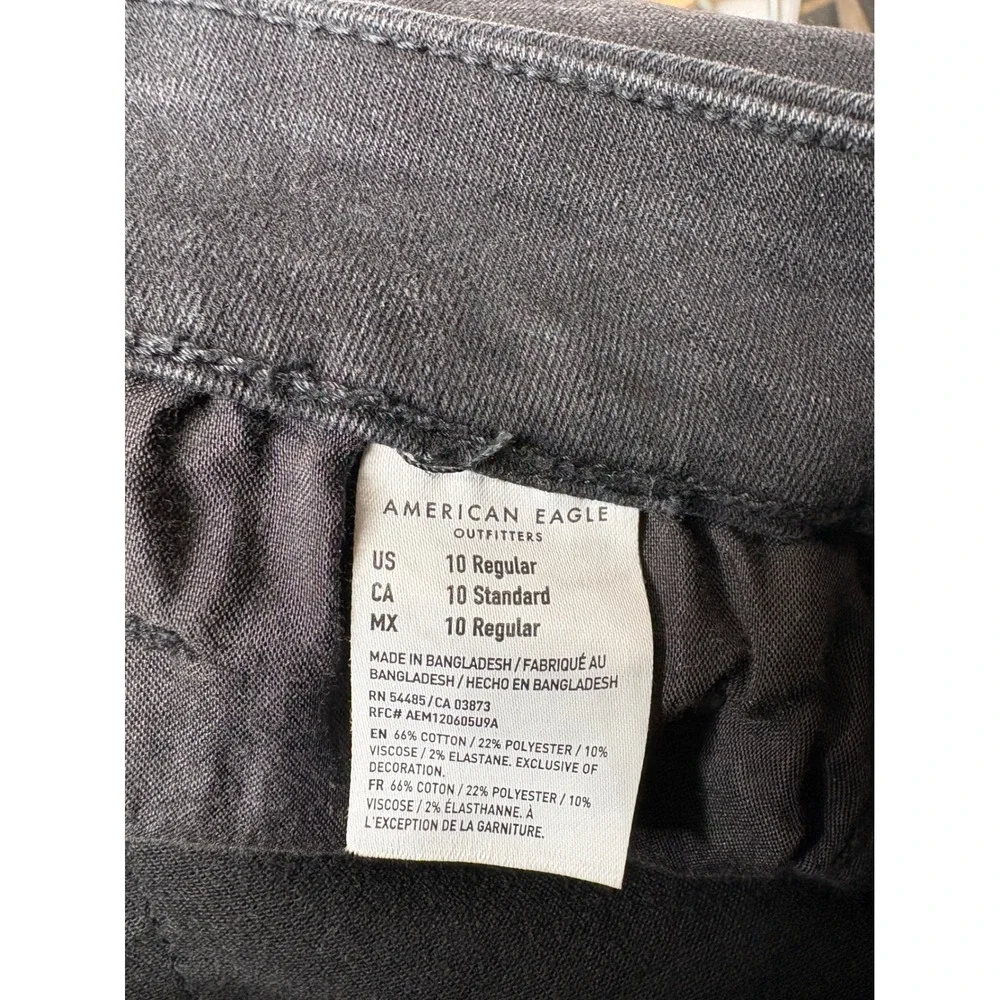 American Eagle Distressed Denim Mini Skirt Washed‎ Black Raw Hem Womens Size 10